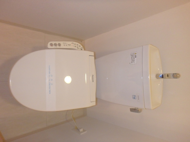 トイレ　※こちらの写真は他部屋参考写真です
