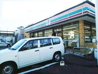 コンビニ　セブンイレブン鬼怒川立岩店（コンビニ）まで700m