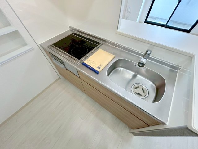 キッチン　ＩＨコンロなのでお掃除らくらく