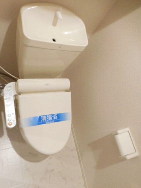 トイレ　温水洗浄暖房便座