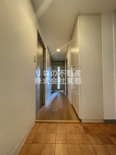 玄関　お部屋が直接見えない玄関レイアウト！