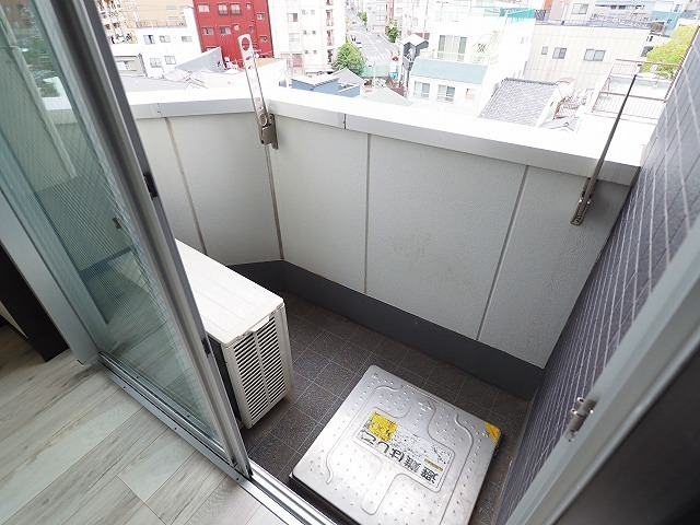 バルコニー　同間取り別部屋の写真です
