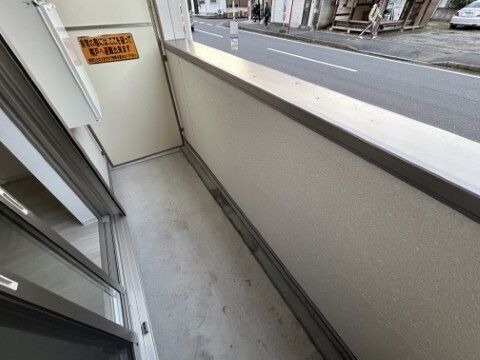 バルコニー　※同一仕様写真