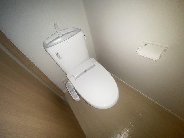 ＪＲ高崎線 高崎駅 徒歩25分 2階建 築19年のトイレ写真