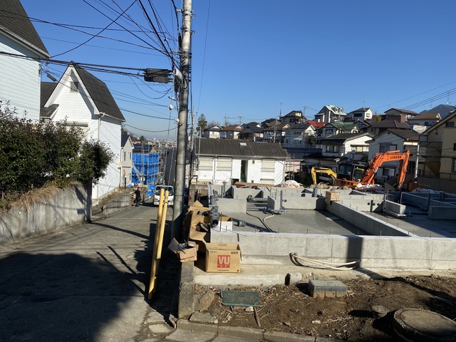 建物外観　建設中