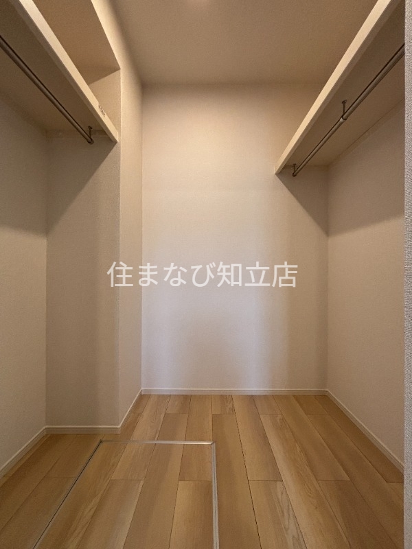 収納　反転・同型タイプ