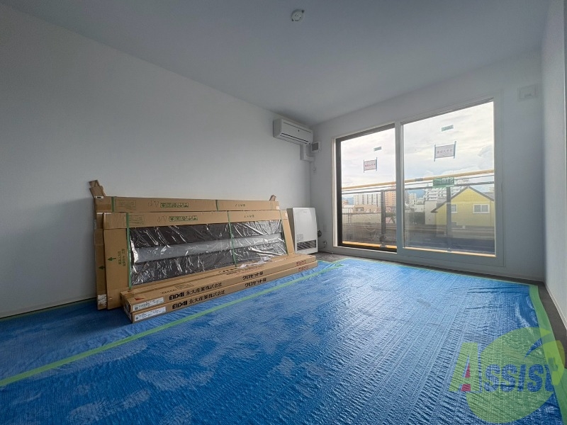 居室・リビング　広くてキレイなお部屋が広がっていて、充実した生活が送れそう。
