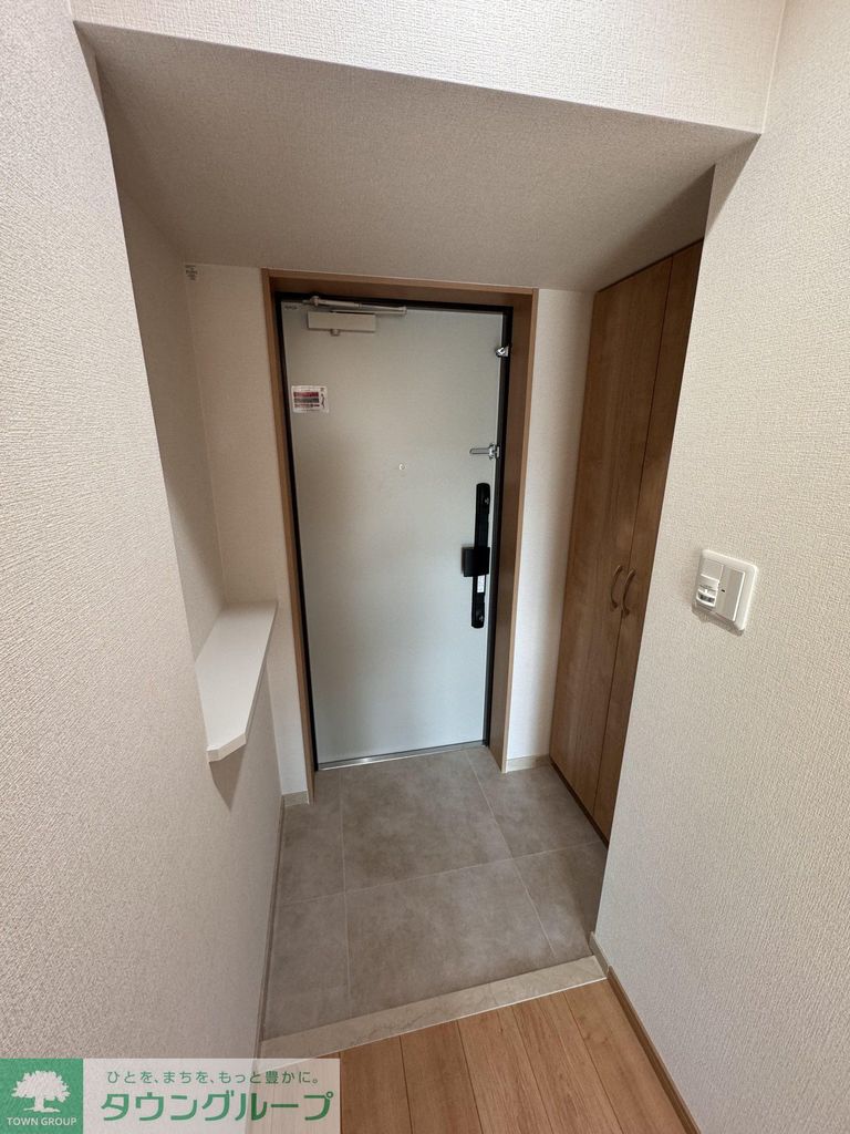 玄関　設備