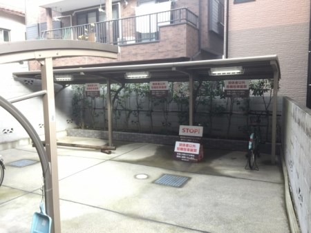 その他共有部分　屋根付きの駐輪場