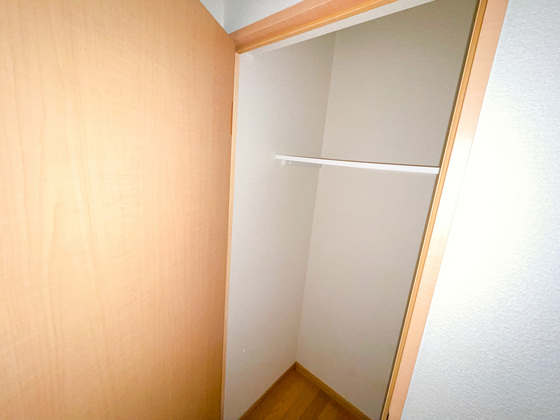 収納　※別部屋の写真です