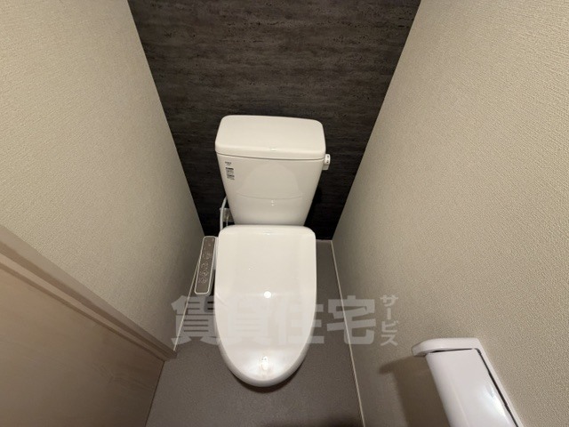 Mana Linaのトイレ写真