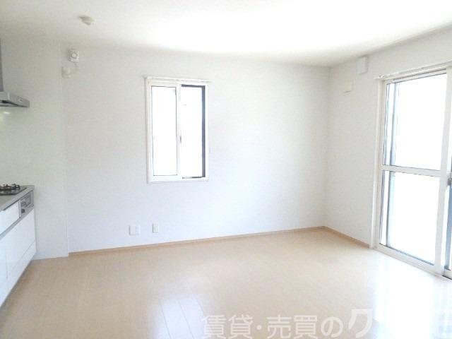 居室・リビング　明るいお部屋です♪