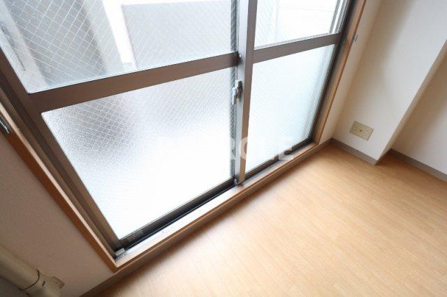バルコニー　外からの目が気にならないバルコニーで洗濯物が干せます