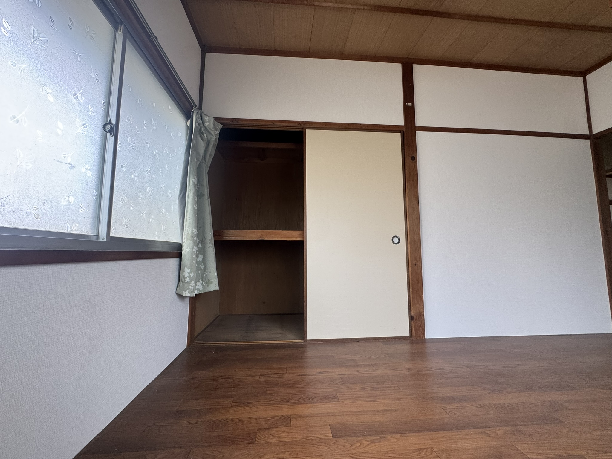 大島山下住宅の内装写真