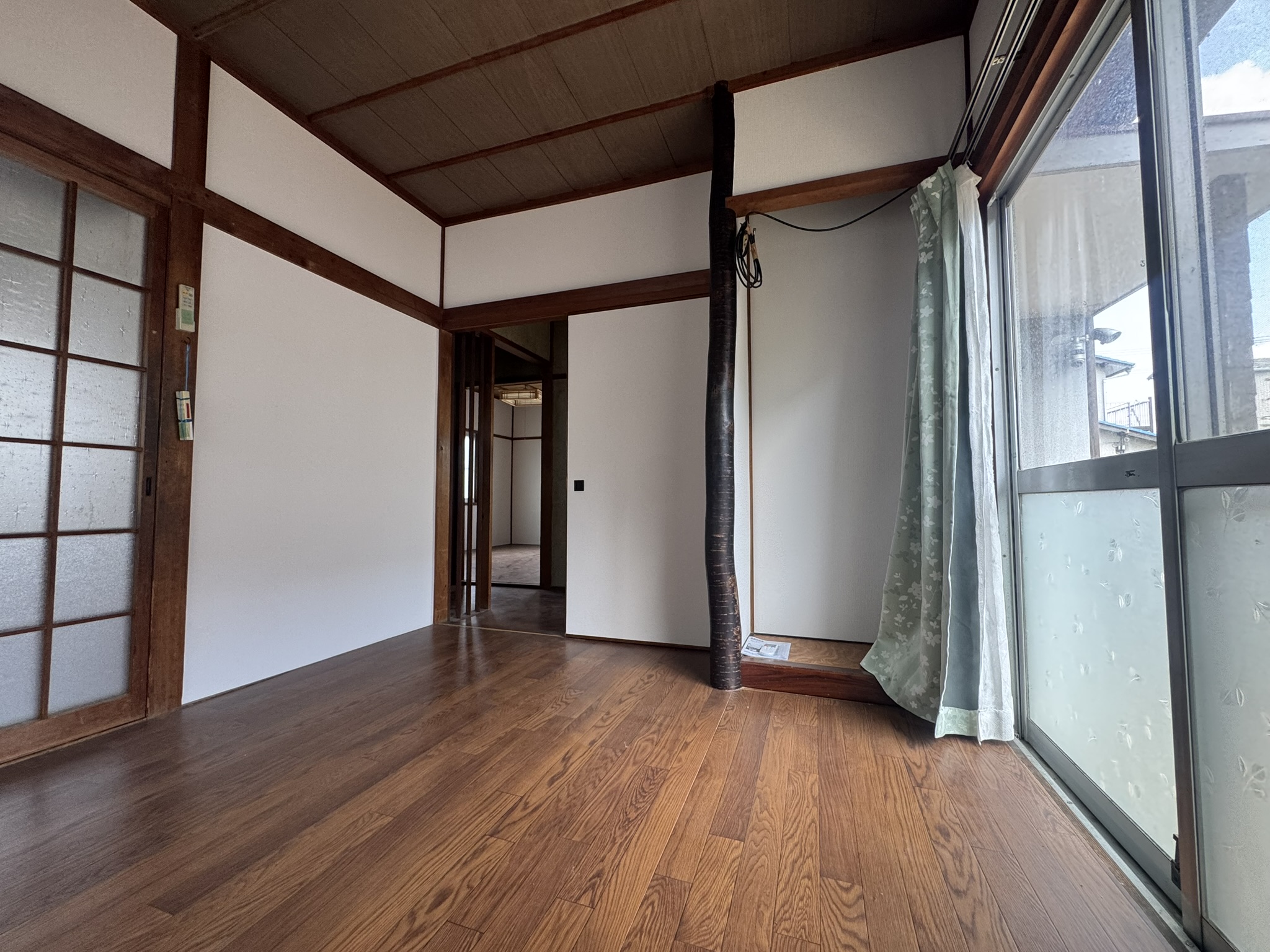 大島山下住宅の居間写真