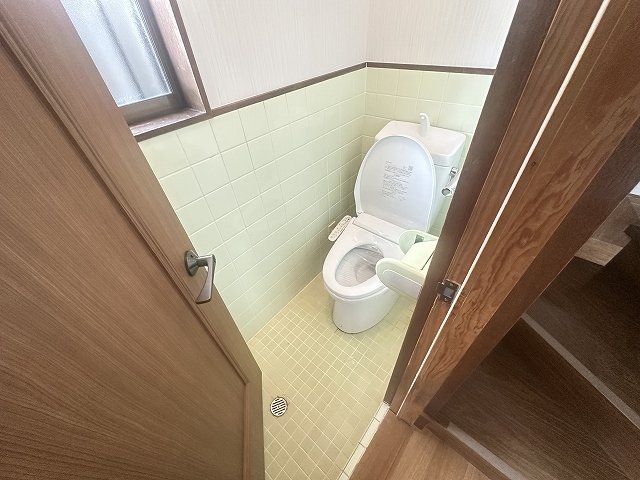 たつの市御津町苅屋戸建のトイレ写真