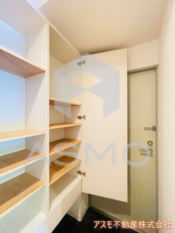 玄関　同マンション別部屋参考写真