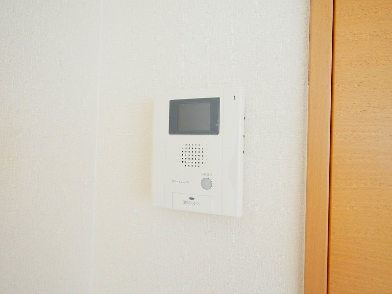 セキュリティ　防犯面に配慮したＴＶモニターホン付きです！