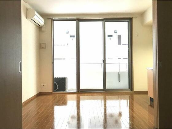 居室・リビング　※別部屋参考写真