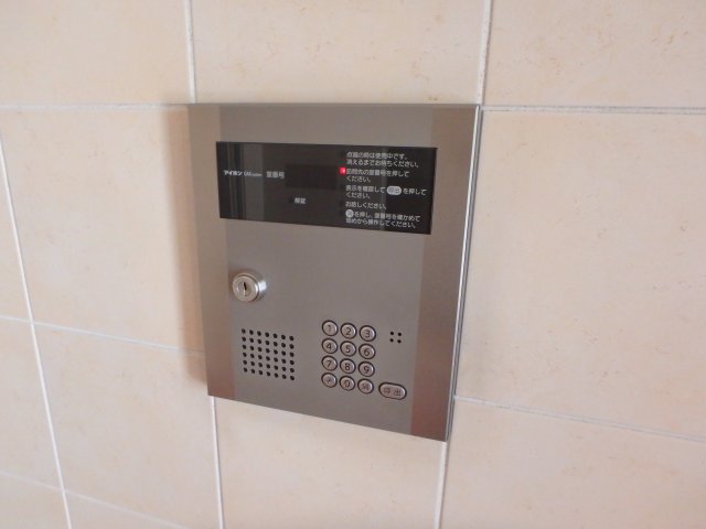 セキュリティ　オートロックつきです