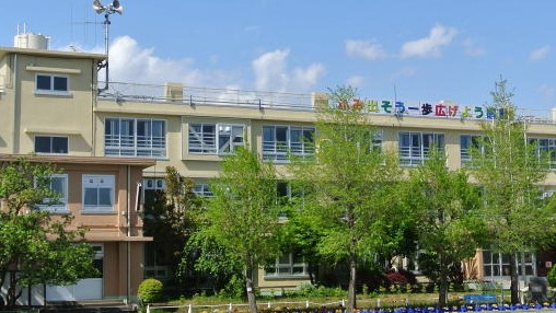 小学校　川崎市立住吉小学校（小学校）まで453m