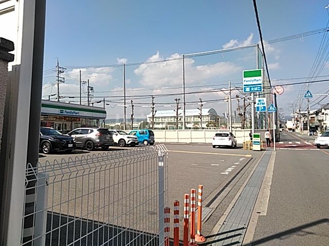 コンビニ　ファミリーマート　豊中上野西店（コンビニ）まで1850m