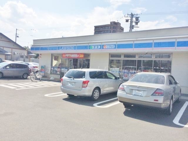 コンビニ　ローソン札幌二十四軒4条店（コンビニ）まで132m