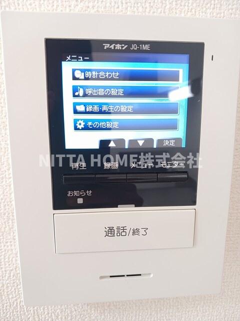 セキュリティ　ＴＶドアホンを設置済みです＊