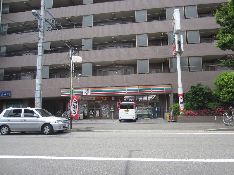 コンビニ　セブンイレブン（コンビニ）まで191m