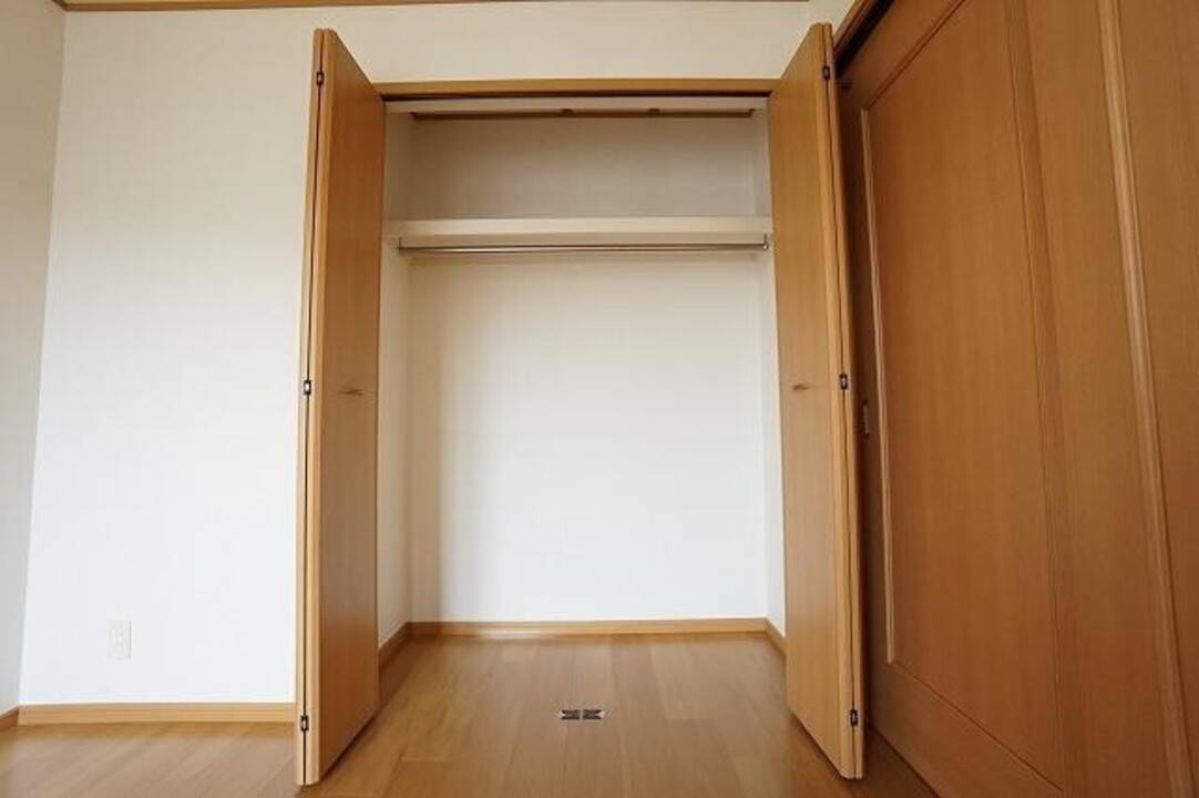 収納　クローゼット