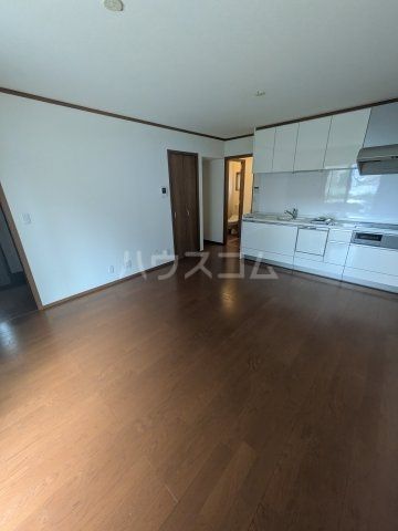 日野本町1丁目戸建 和の居間写真