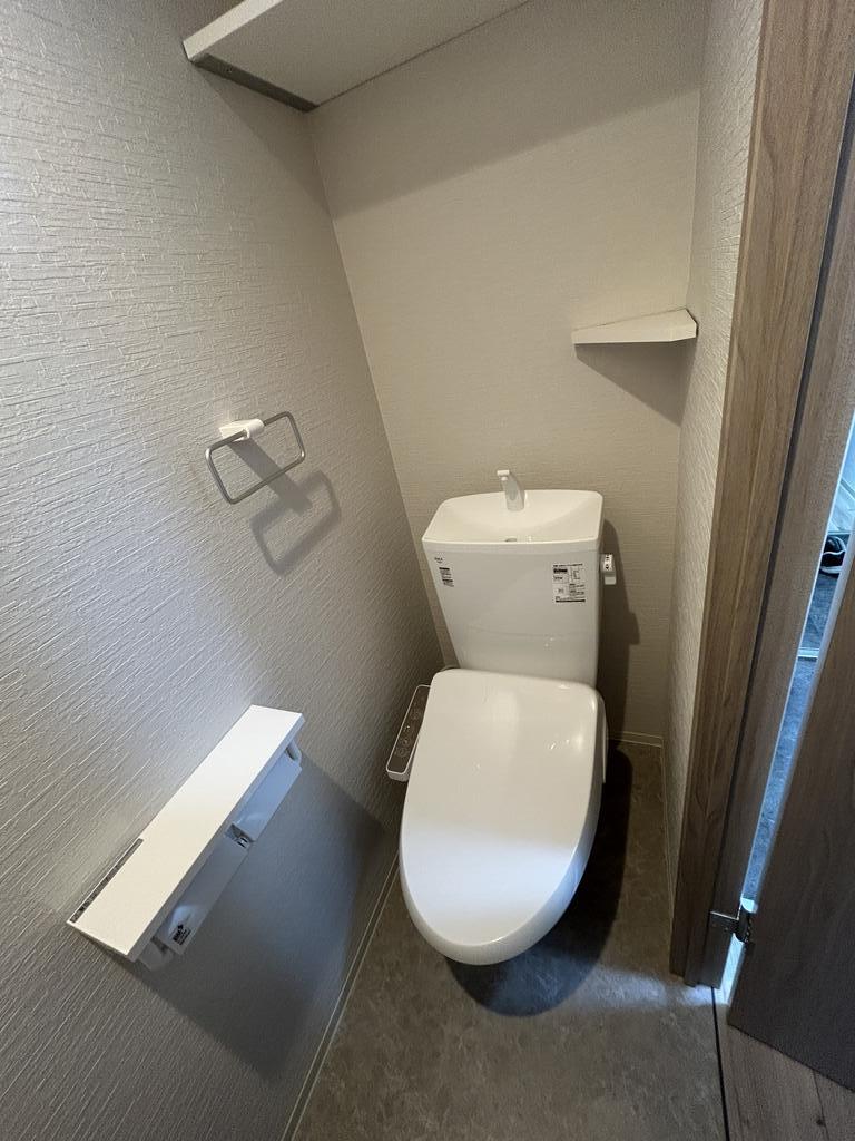 Fodera Imperial24軒のトイレ写真