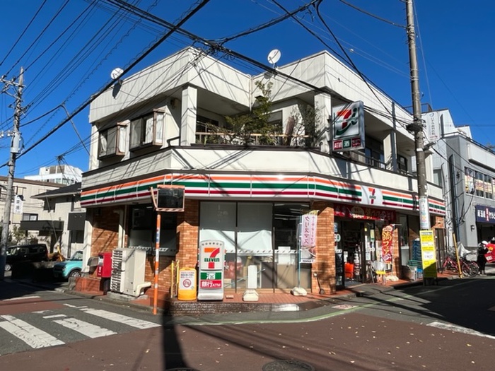 コンビニ　所沢航空公園駅西口（コンビニ）まで167m