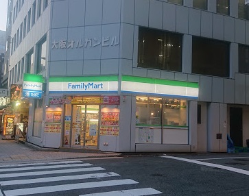 コンビニ　ファミリーマート 地下鉄天満橋駅前店（コンビニ）まで416m