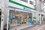 コンビニ　ファミリーマート亀有五丁目店（コンビニ）まで334m