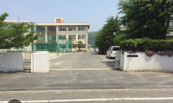 中学校　岡山市立吉備中学校（中学校）まで636m