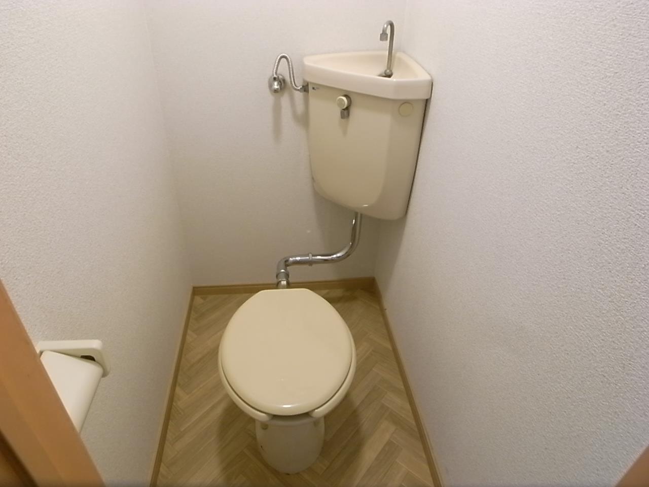 トイレ　落ち着いたトイレです