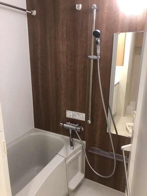 バス・シャワールーム　※写真は同タイプ住戸です。