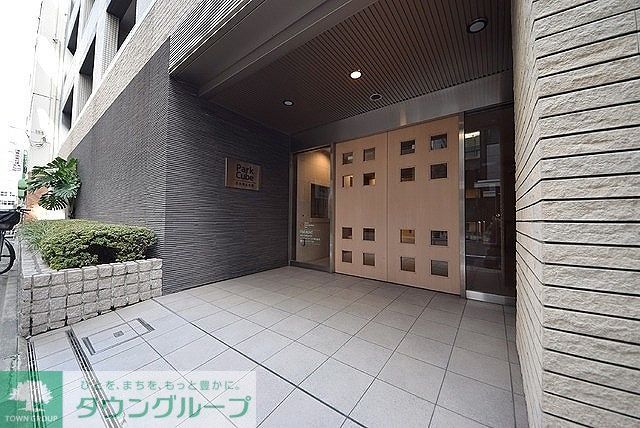 エントランス　オートロックです