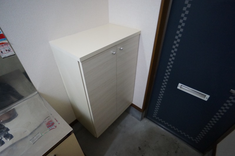 玄関　シューズボックス