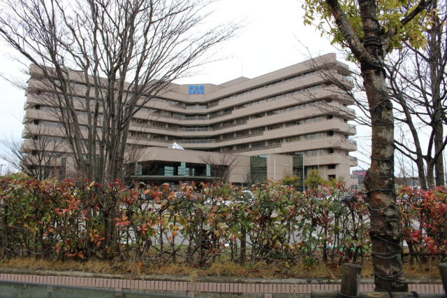 病院　社会福祉法人恩賜財団済生会富山県済生会高岡病院（病院）まで1819m