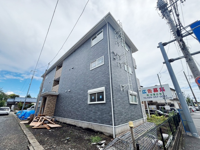 建物外観　建築中