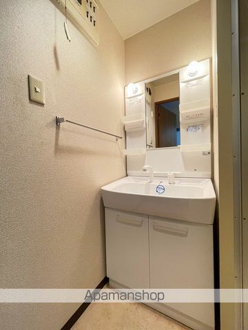 ＪＲ中央本線 金山駅 徒歩3分 5階建 築28年の内装写真