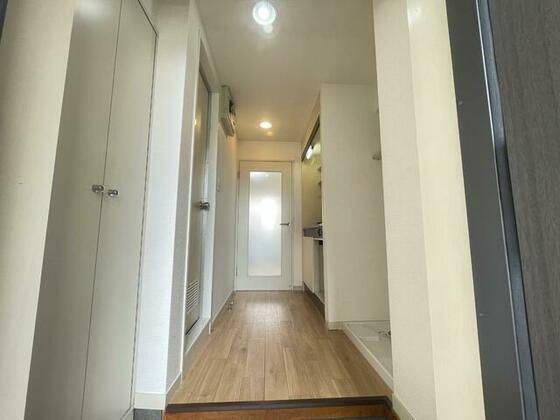 玄関　※他のお部屋の写真となります。（参考写真）