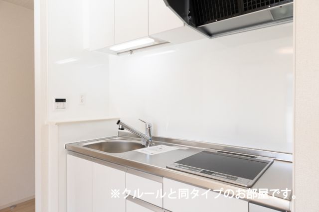 ＪＲ東北本線 館腰駅 徒歩1分 2階建 新築のキッチン写真