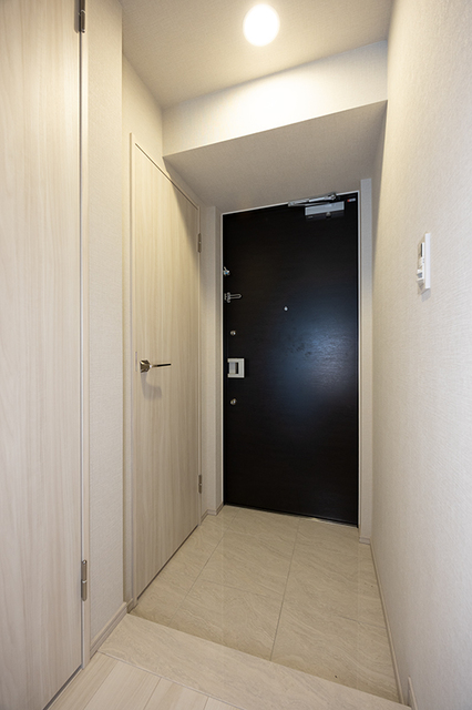 玄関　※写真は同タイプ住戸です。