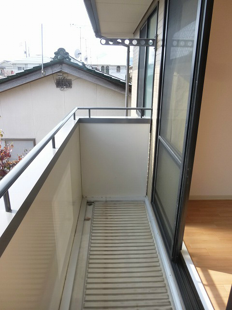 バルコニー　写真は203号室です（参考）