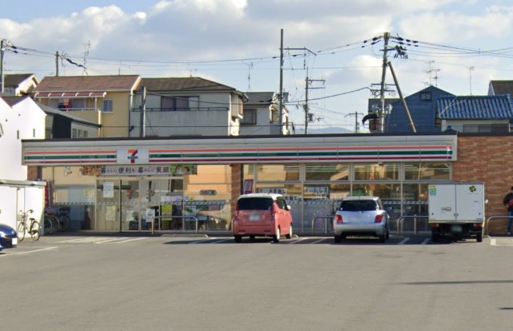 コンビニ　セブンイレブン 東大阪吉松2丁目店（コンビニ）まで408m