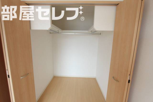 KAZカーサ戸田 B棟の内装写真