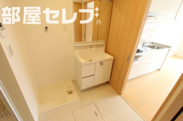 KAZカーサ戸田 B棟の内装写真